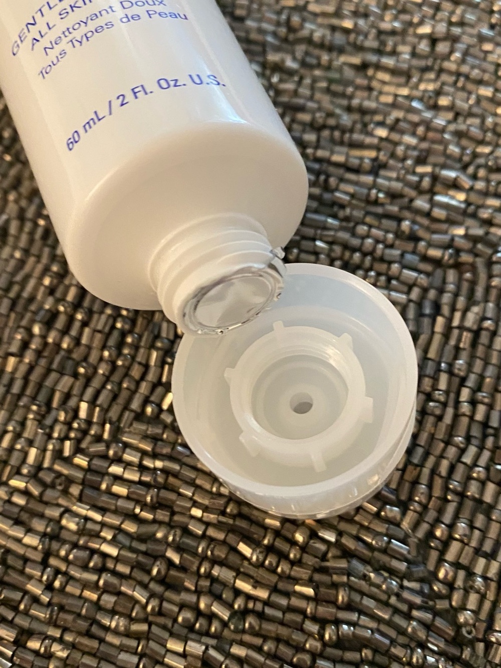 💙 ZO SKIN HEALTH Gentle Cleanser - Picture 4 of 4